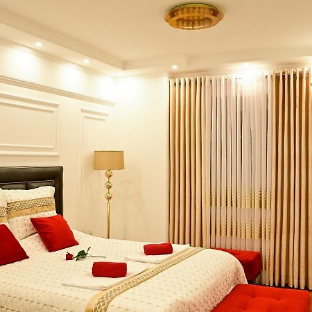 Luxury Apartment Karic Free Parking トゥズラ エクステリア 写真