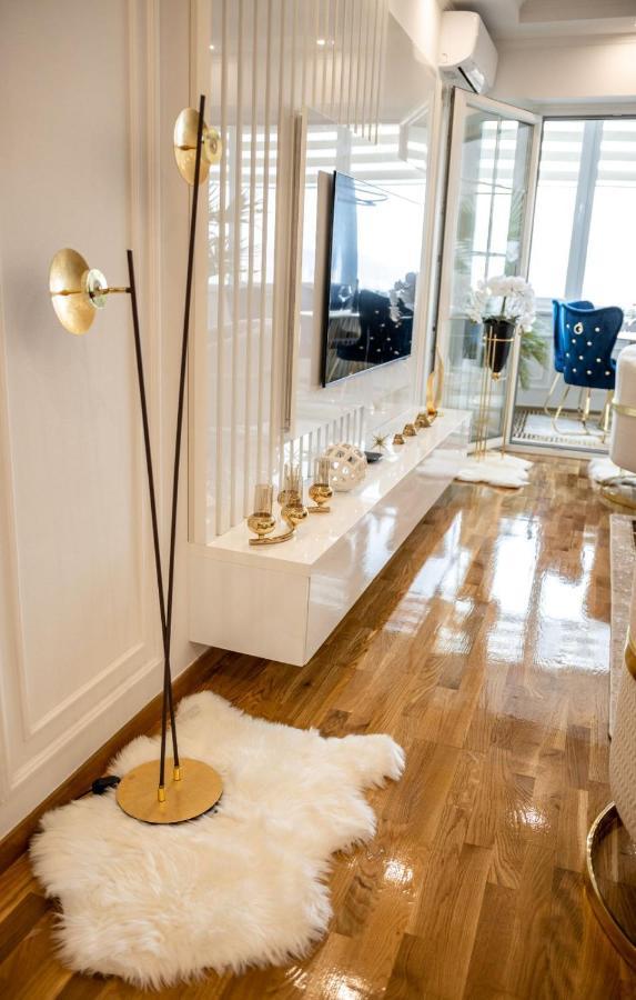 Luxury Apartment Karic Free Parking トゥズラ エクステリア 写真