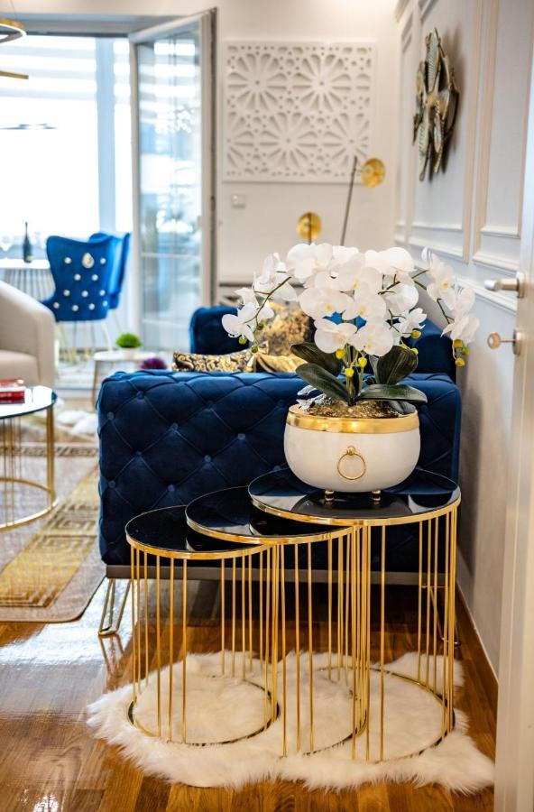 Luxury Apartment Karic Free Parking トゥズラ エクステリア 写真