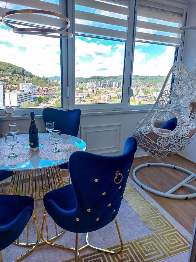 Luxury Apartment Karic Free Parking トゥズラ エクステリア 写真