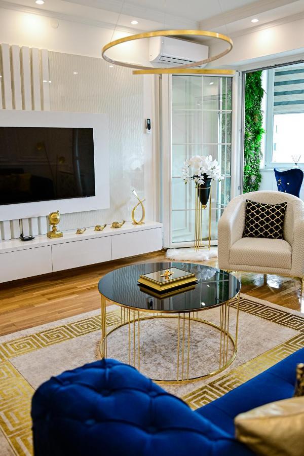 Luxury Apartment Karic Free Parking トゥズラ エクステリア 写真