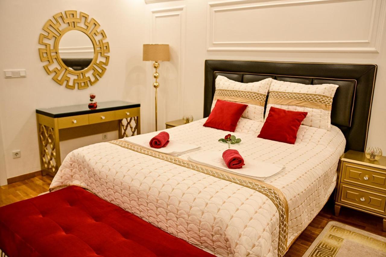Luxury Apartment Karic Free Parking トゥズラ エクステリア 写真