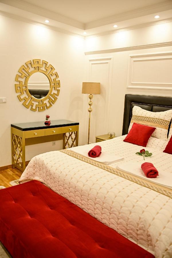 Luxury Apartment Karic Free Parking トゥズラ エクステリア 写真