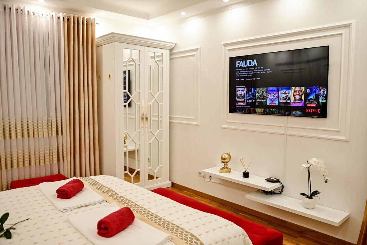 Luxury Apartment Karic Free Parking トゥズラ エクステリア 写真